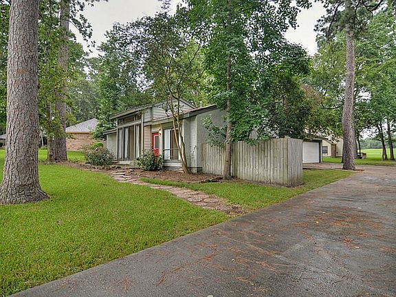 2nd image of 216 Springs Edge Dr