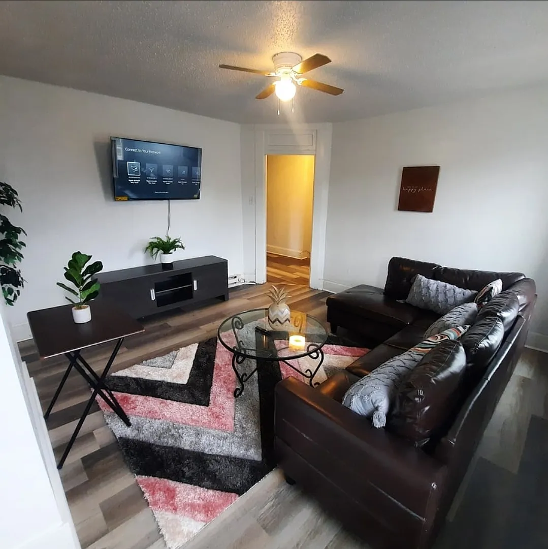 754 Sullivant Ave — Photo 3