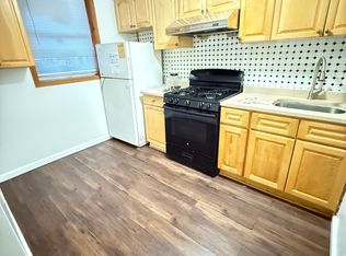 5938 164th St FLOOR 1, Fresh Meadows, NY 11365