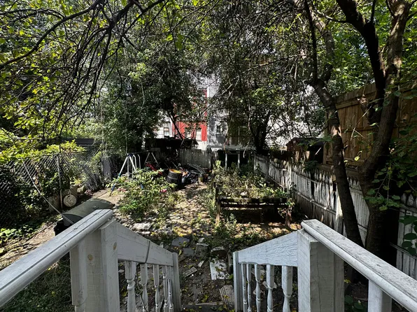 337 Whiton Street image 8 of 9