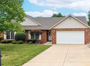 7729 Baxter Dr, Belleville, IL 62223