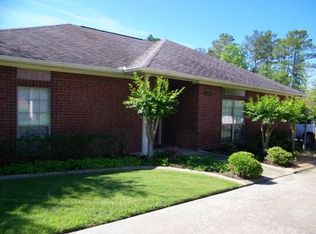 416 Winged Foot Dr, Lufkin, TX 75901