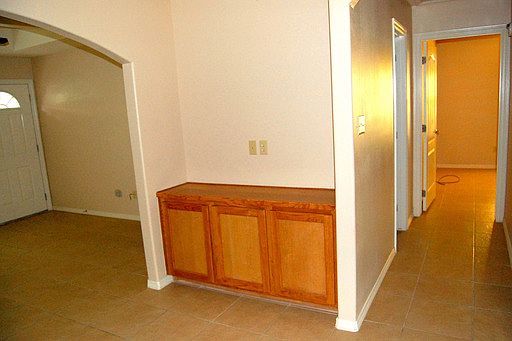 4th image of 806 W Emerald Dr APT C