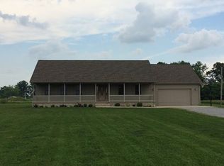 15380 E Summerview Dr, Mount Vernon, IL 62864