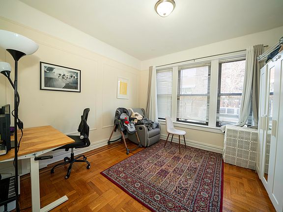 3rd image of 2821 37th St APT 1