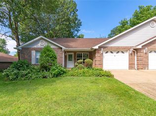 6 Ashbrook Dr, Farmington, MO 63640