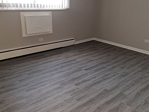 5th image of 1450 E 154th Pl #E15516-2