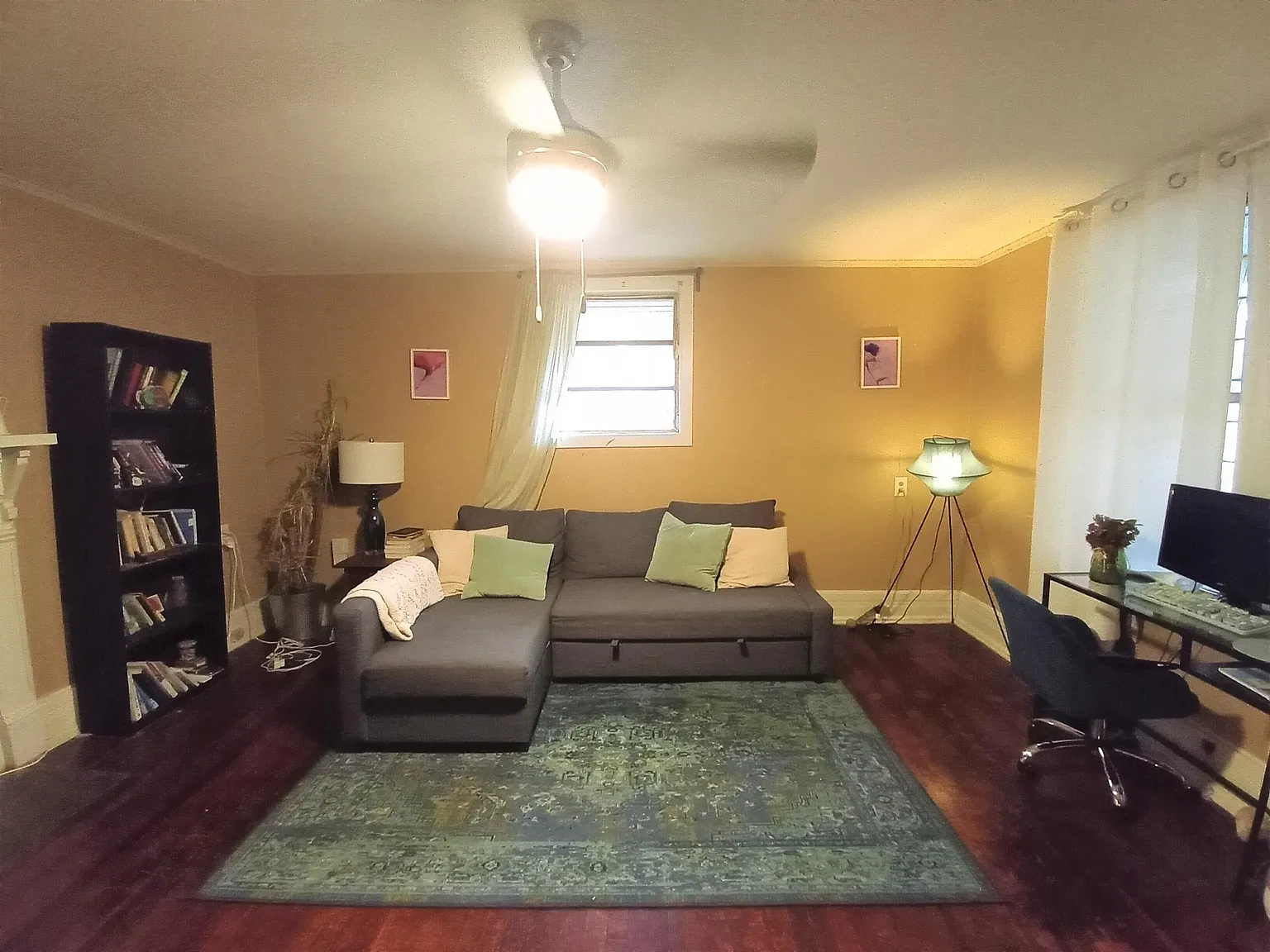 1032 Curran St - 1 — Photo 4