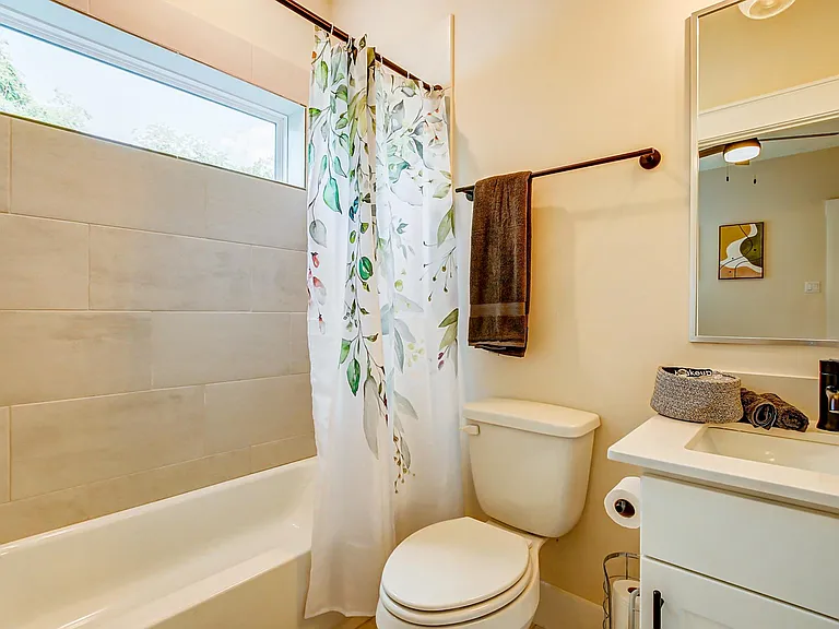 5330 Donovan Gardens Ln — Photo 5