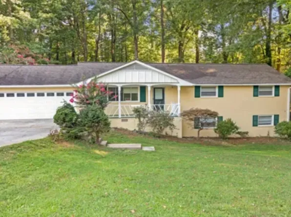 2892 Cardinal Lake Dr, Duluth, GA 30096