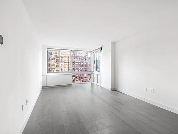 4th image of 101 W End Ave #5N