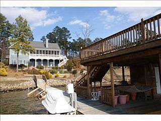 3rd image of 105 Planters Wood Ct