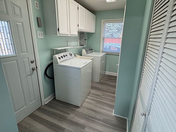 5th image of 304 La Porte Ave