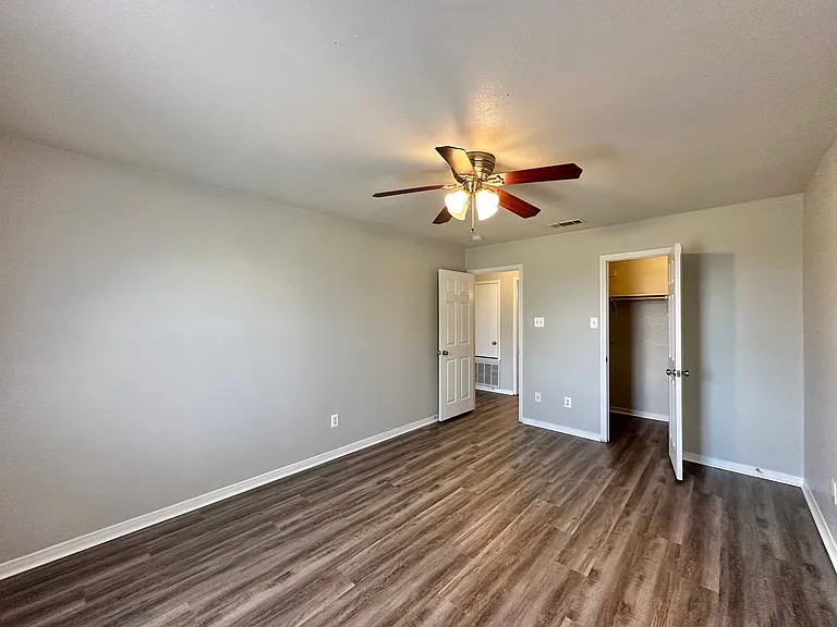 3709 Woodrow Dr — Photo 15
