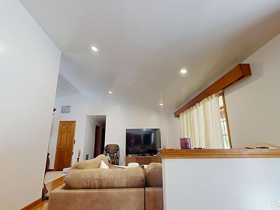 4th image of 41 Millbridge Road