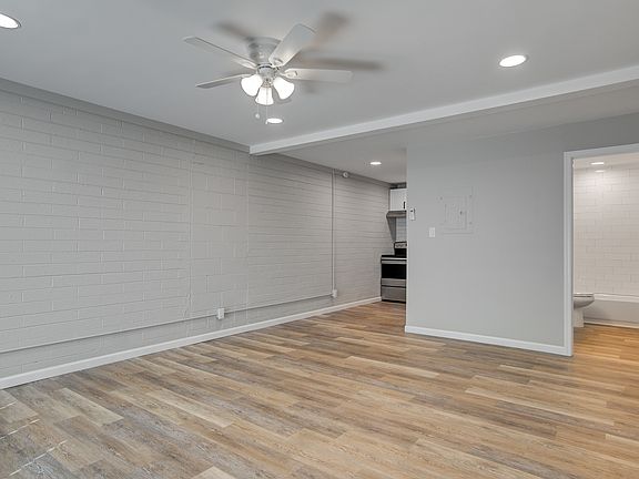 5th image of 1606 E Catalina Dr Unit A