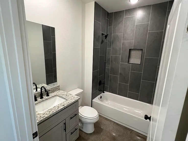 2218 J E Woody Rd — Photo 9