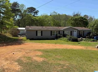 967 Earl Roberts Rd, Anniston, AL 36207
