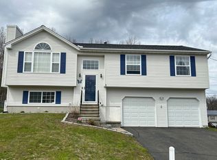 3 Michelle Ln, Naugatuck, CT 06770