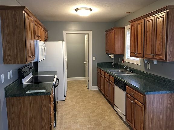 2nd image of 1232 Salem Cir