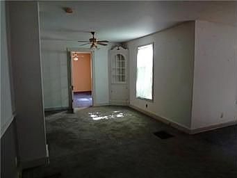 5th image of 4457 Cambridge St