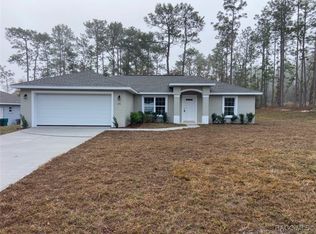 270 W Goldcoast Pl, Citrus Springs, FL 34434
