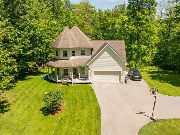 11795 Kile Rd, Chardon, OH 44024