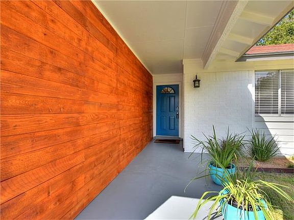 2nd image of 2600 McGregor Dr