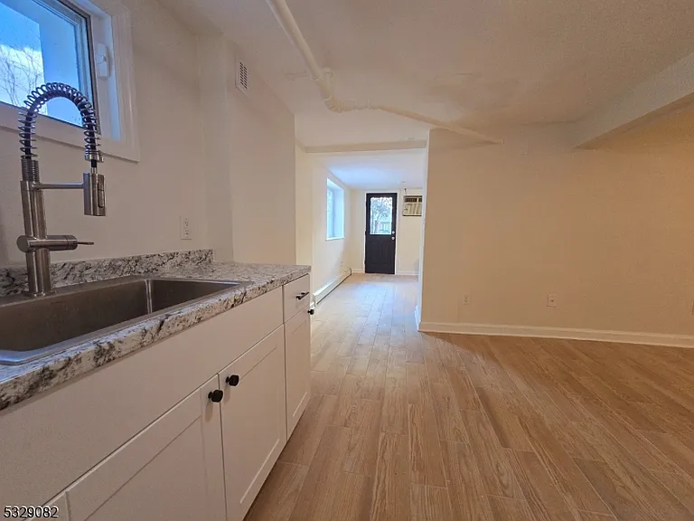 43 Walnut Cres #1 — Photo 24