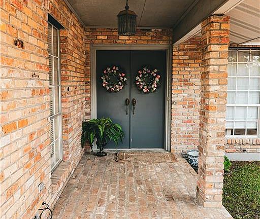 2nd image of 608 Suzanne Dr