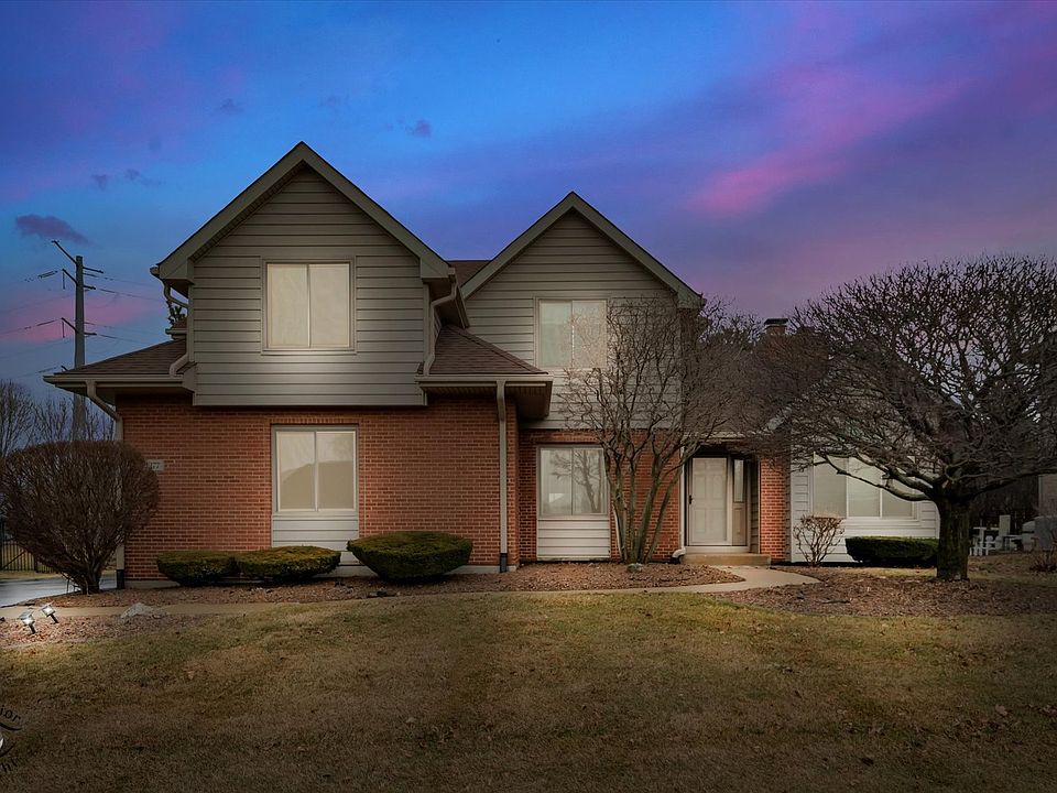 1st image of 21377 Bramble Dr