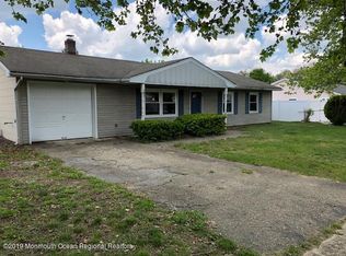 4 Pomona Dr, Barnegat, NJ 08005