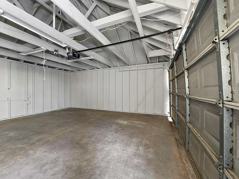 1414 Bluestone Dr — Photo 37