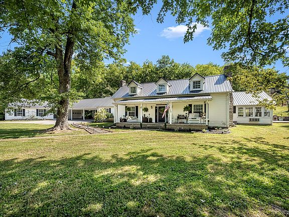 2nd image of 420 Beechwood Rd