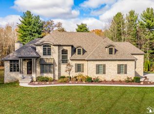 9219 Northcreek Woods, Lambertville, MI