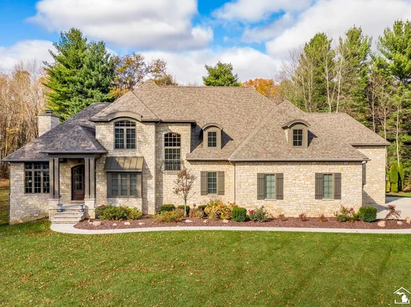 9219 Northcreek Woods, Lambertville, MI 48144