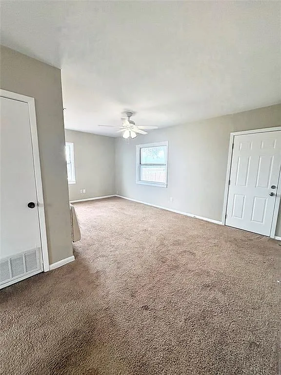 2 bed, 851 sqft, $1,800 — Photo 3