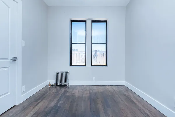 Rented by Nooklyn NYC LLC | media 22