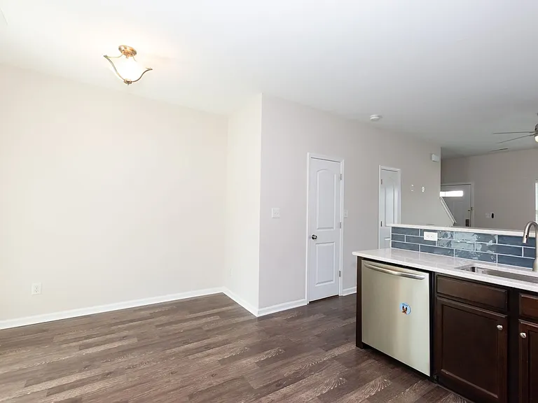 530 Oyster Rock Ln — Photo 14