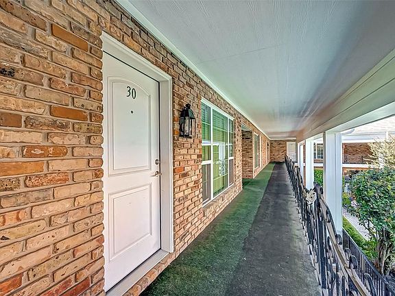 3rd image of 5333 Richmond Ave #30