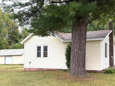 1706 E Cody Estey Rd, Pinconning, MI, 48650