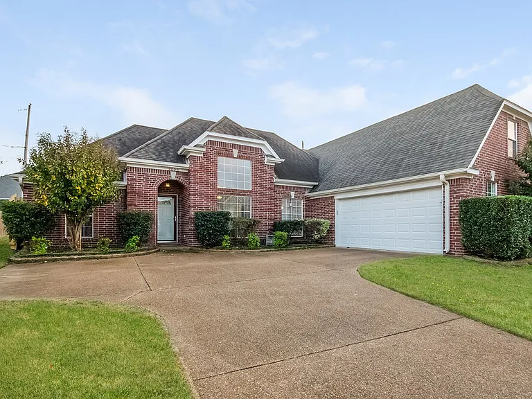 9893 Farmyard Dr — Photo 1