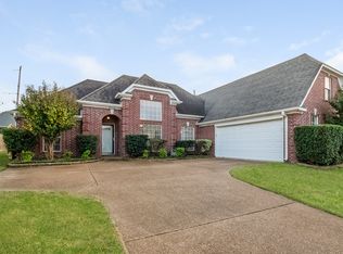 9893 Farmyard Dr, Cordova, TN 38016