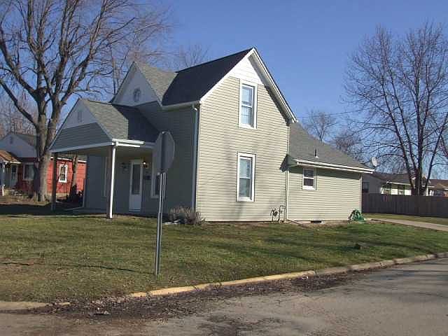 1st image of 96 E Lincoln Ave