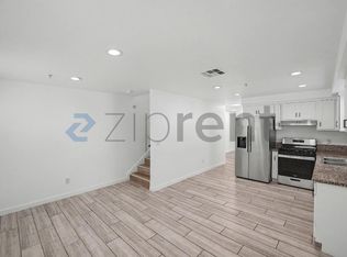 828 3/4 W 80th St, Los Angeles, CA 90044