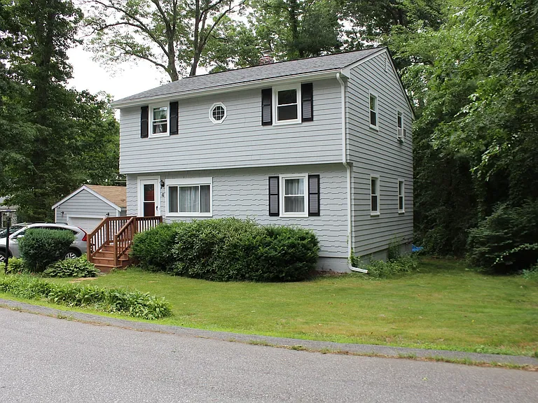 4 Ciccone Way — Photo 2