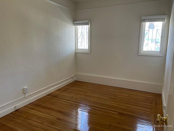 4th image of 1301 York St #9