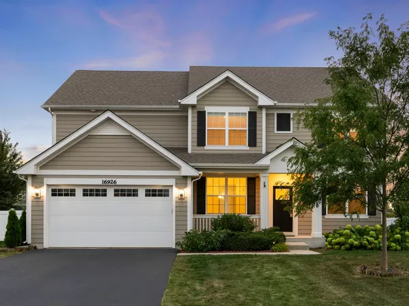 16926 S Callie Dr, Plainfield, IL 60586