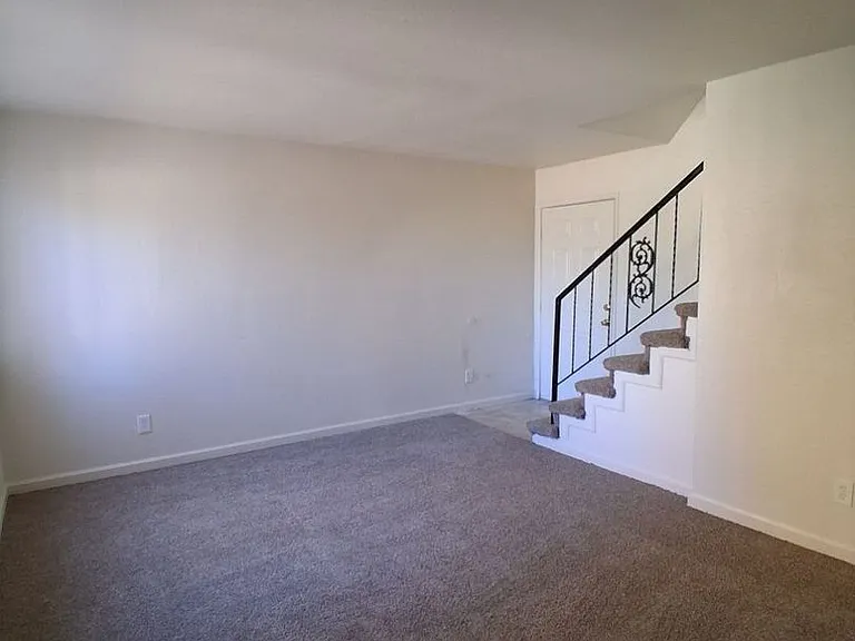 1505 E. Yale Ave. — Photo 11