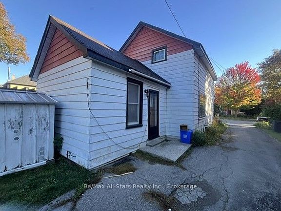 2nd image of 485 Mark St